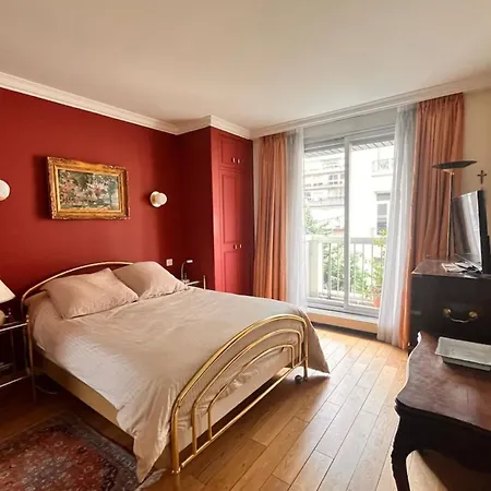 Auteuil 16e De Standing Avec Balcon Géré Par Mey Agency *
