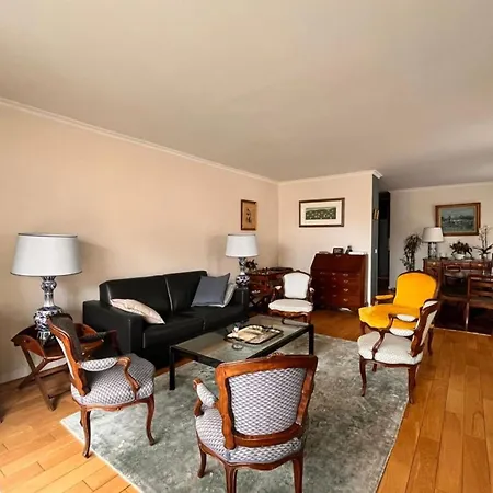 Auteuil 16e De Standing Avec Balcon Géré Par Mey Agency *