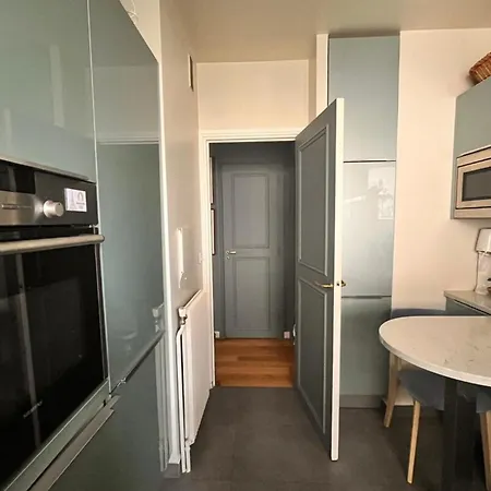 Auteuil 16e De Standing Avec Balcon Géré Par Mey Agency *