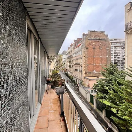 Appartement Auteuil 16e De Standing Avec Balcon Géré Par Mey Agency
